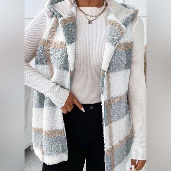 Fuzzy Plush Plus size Plaid Teddy Vest Coat with hood - Picture 2 of 3